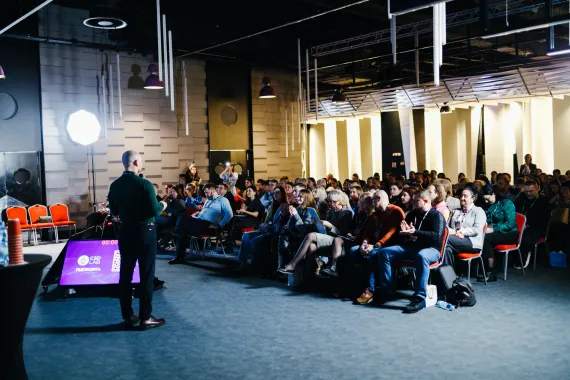 Анонс програми «Молекулярні зустрічі» від CSD LAB на конференції UpToDate 6.0 + ESMO 